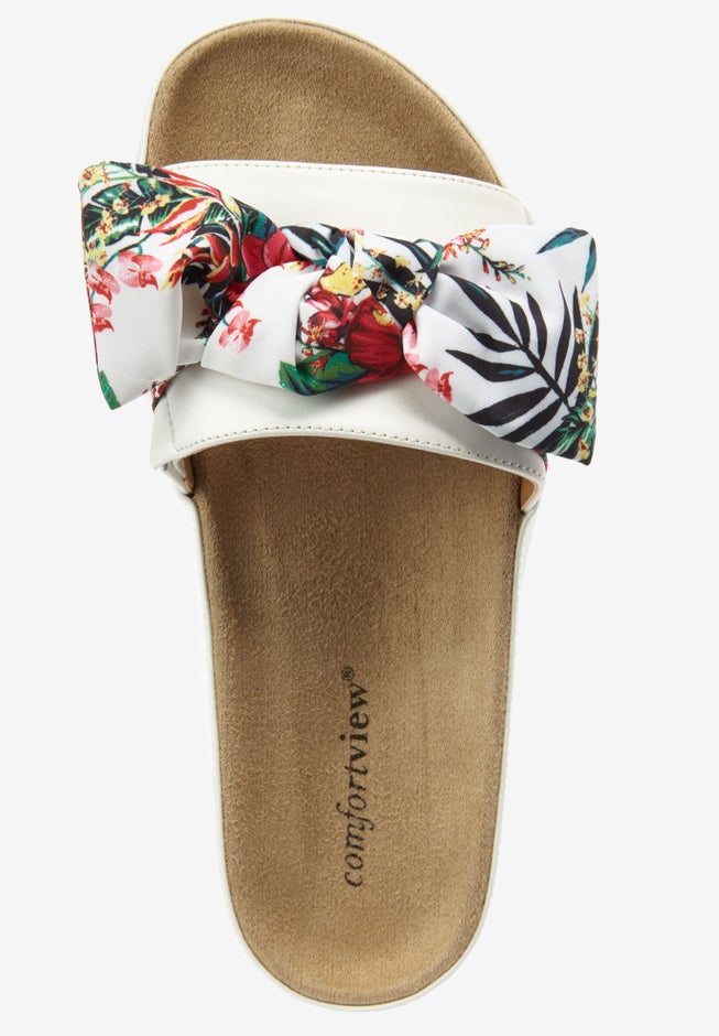 The Stassi Footbed Sandal  image number 4