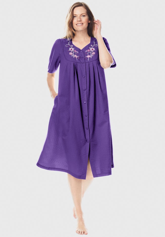 Embroidered Bib Seersucker Lounger image number 0