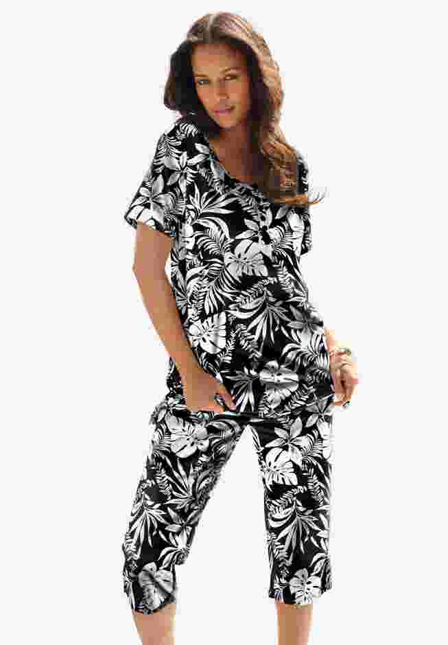 Printed Henley Capri Set image number 0