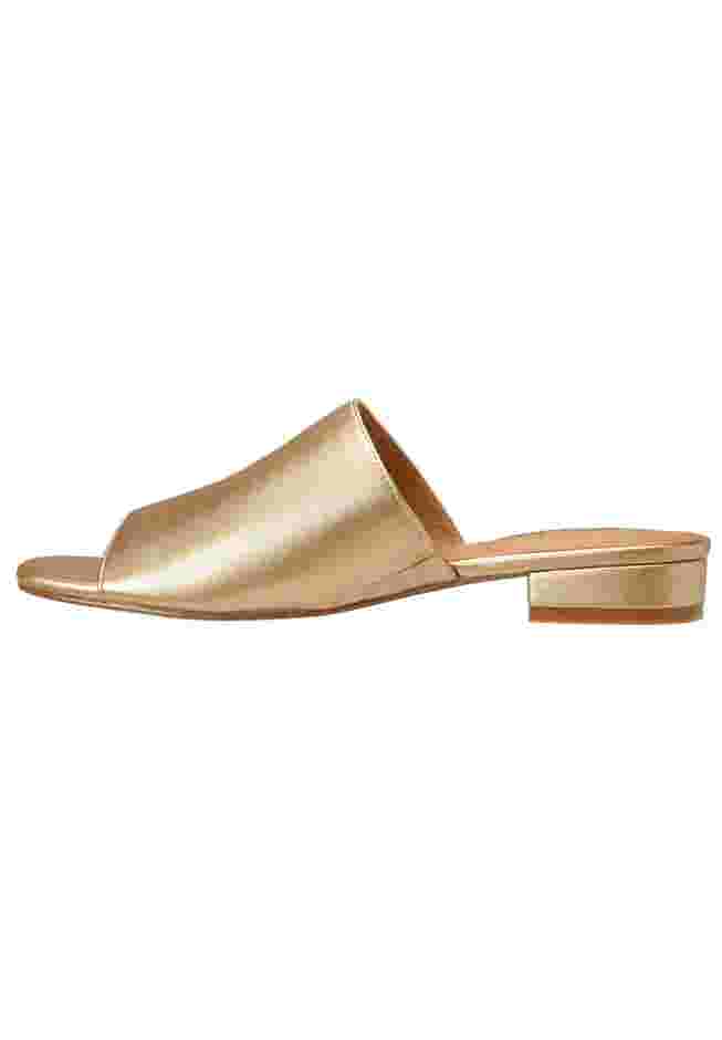 The Sola Slip On Mule image number 3