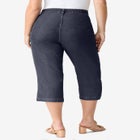 Plus Size Easy-Wear Straight Leg Capri image number null