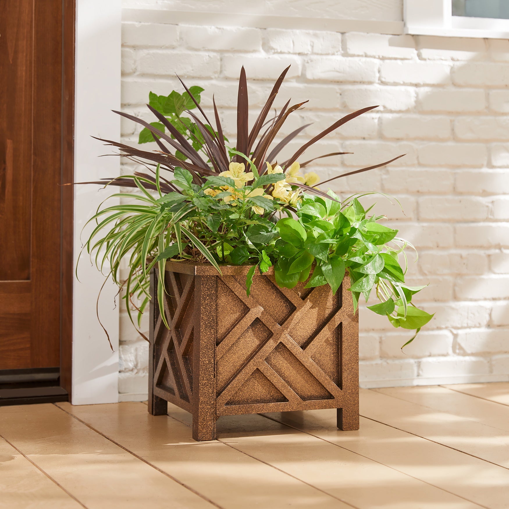 Chippendale Square Planter  image number 0