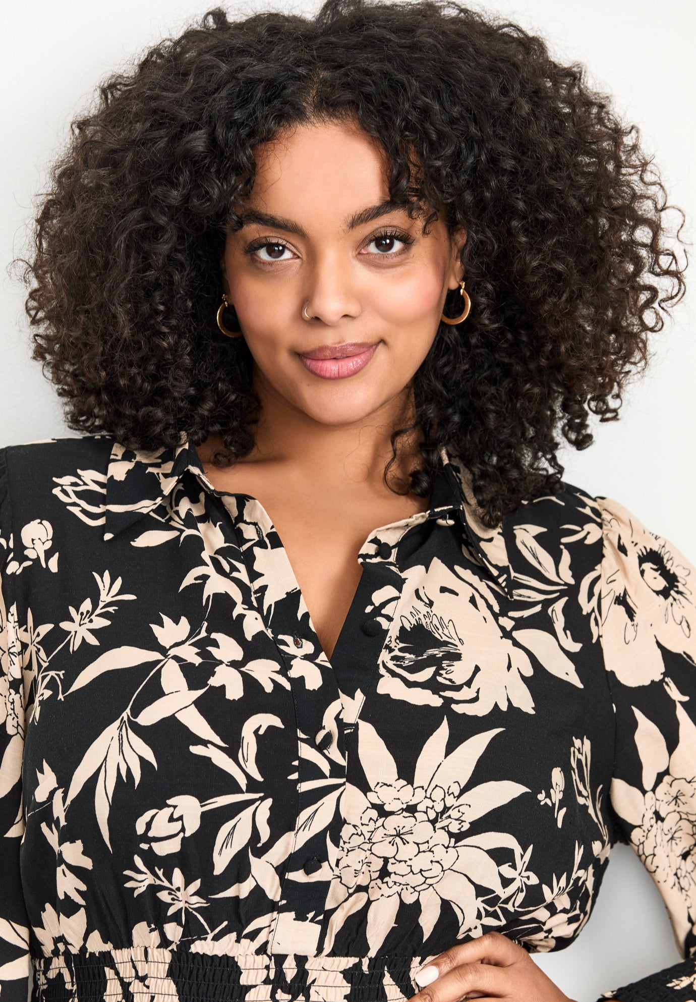 Shiloh Tiered Maxi Dress image number 3