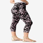 Plus Size Essential Stretch Capri Legging image number null