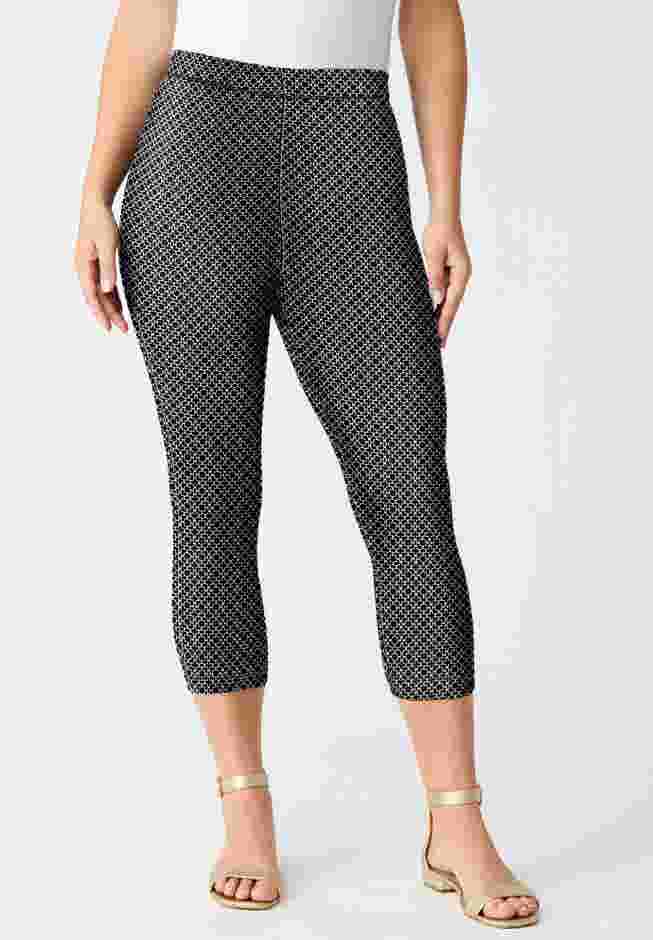 Essential Stretch Capri Legging image number 0