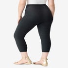 Side-Pocket Essential Capri Legging image number null