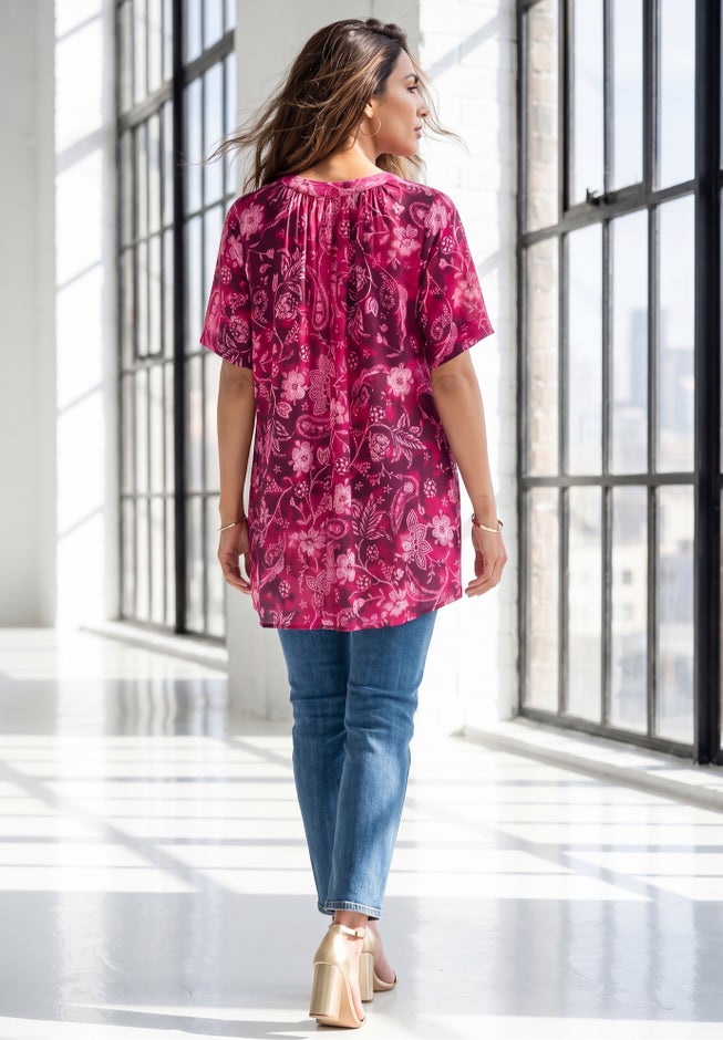 Plus Size Angelina Crinkle Crepe Y-Neck Short Sleeve Tunic image number 2