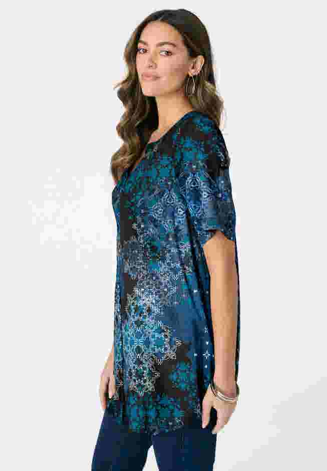 Plus Size Angelina Tunic Top – Short Sleeve, Flowy Fit, Everyday Comfort image number 2