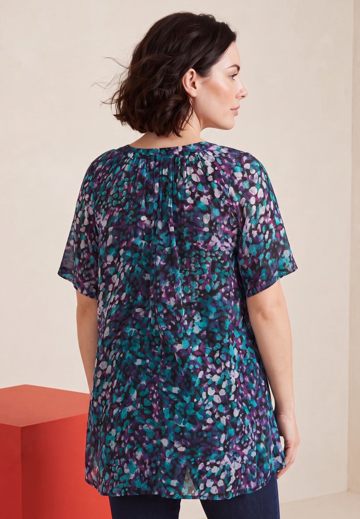 Plus Size Angelina Crinkle Crepe Y-Neck Short Sleeve Tunic image number 1