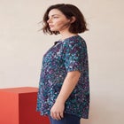 Plus Size Angelina Crinkle Crepe Y-Neck Short Sleeve Tunic image number 2