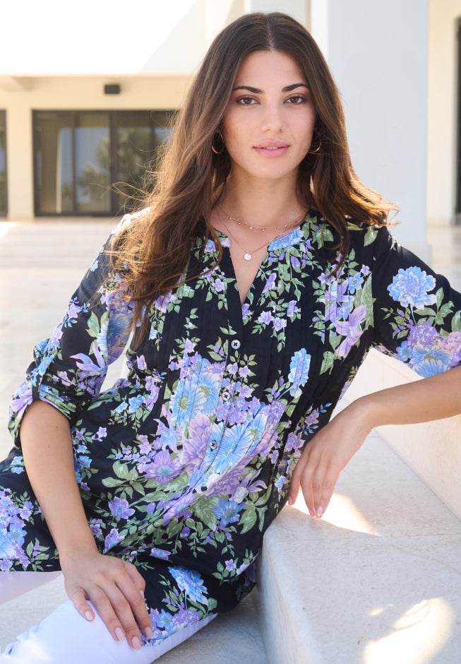 Plus Size Floral Y-Neck Pintuck Tunic – Adjustable Long Sleeve Button-Front, Relaxed Shirt Style image number 3