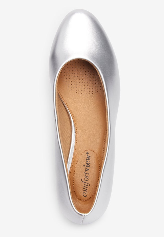 The Vida Slip On Pump image number 4