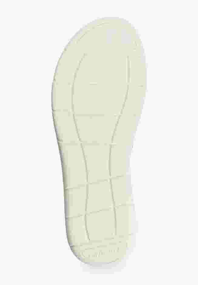 The Serafina Sandal image number 2