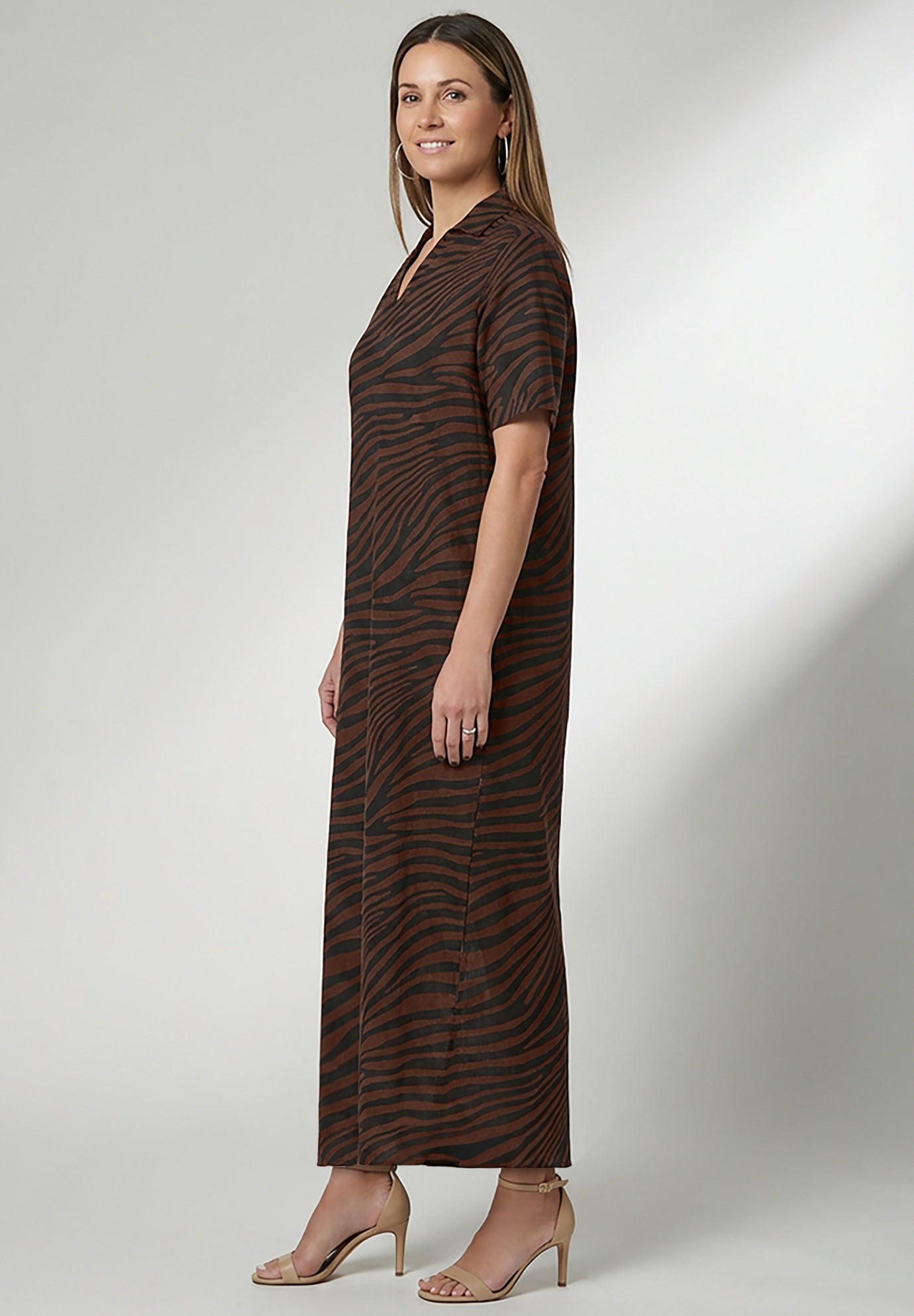 Linen Short Sleeve Maxi Dress image number 2