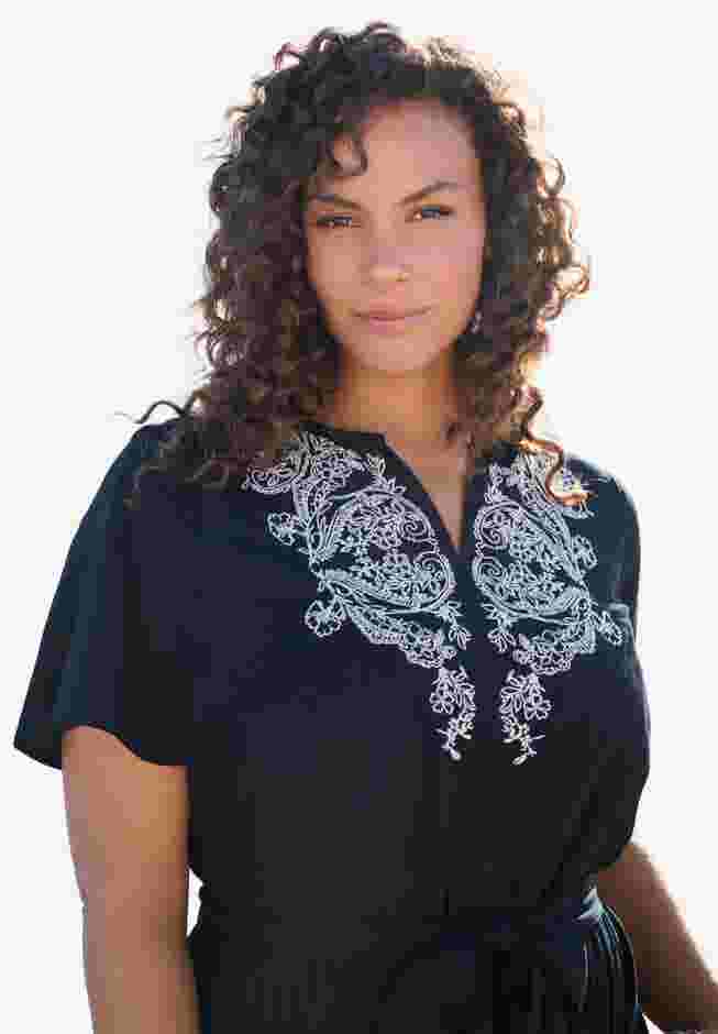 Embroidered Maxi Dress image number 5