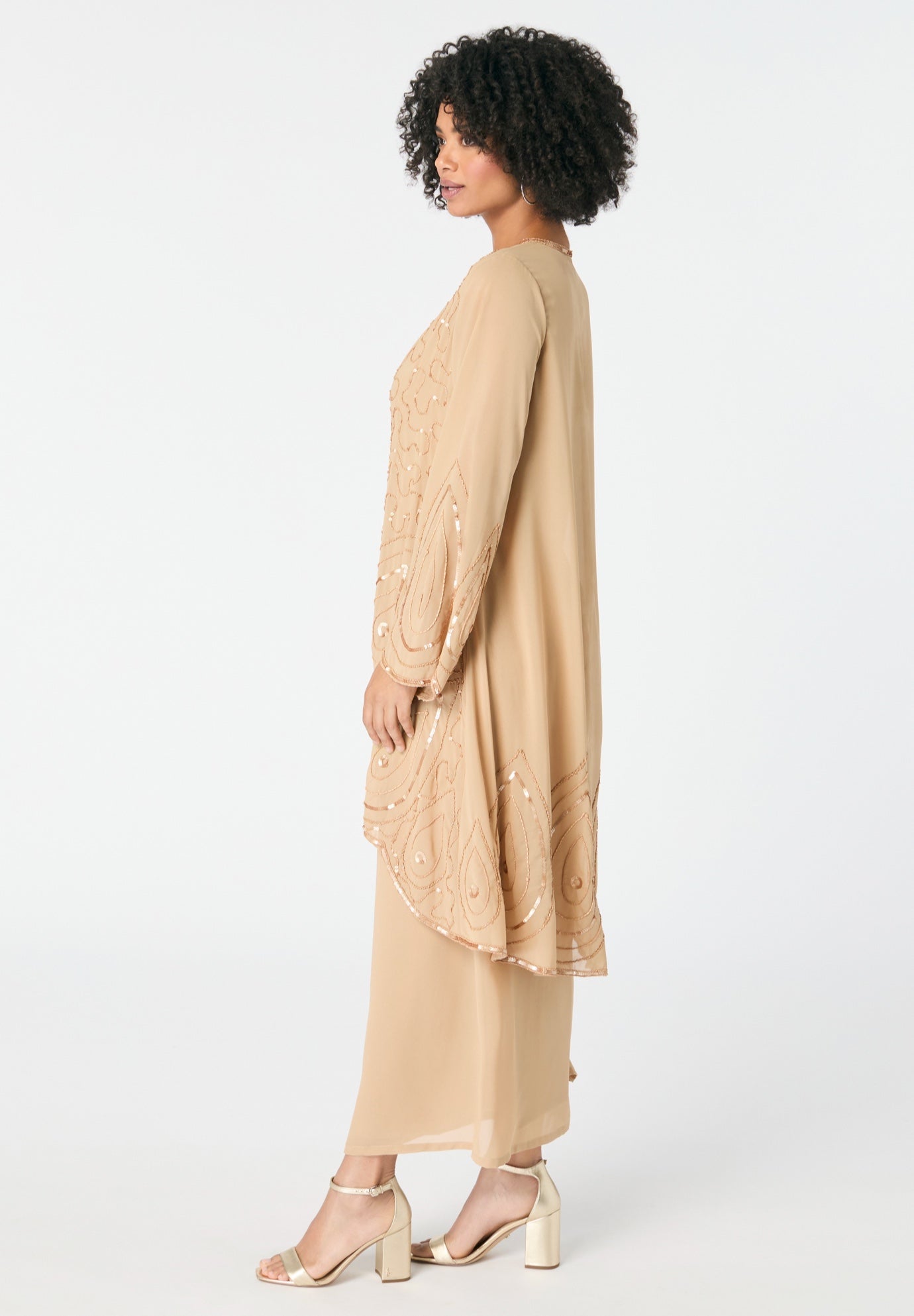 Plus-Size 2 piece Long Sleeve Beaded Georgette Gown Set with Detachable Jacket image number 3