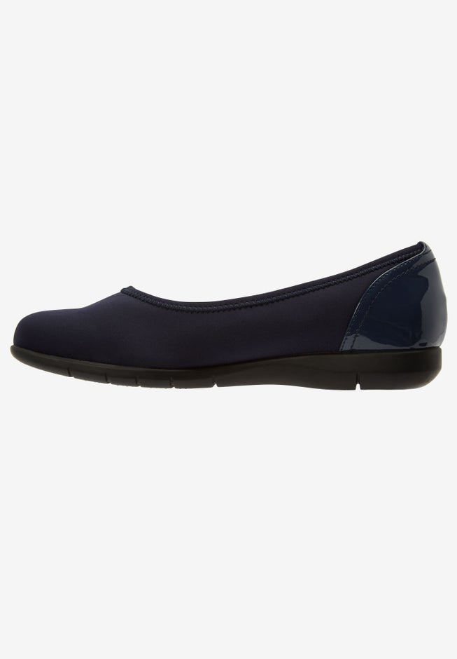 The Lyra Slip On Flat image number 2