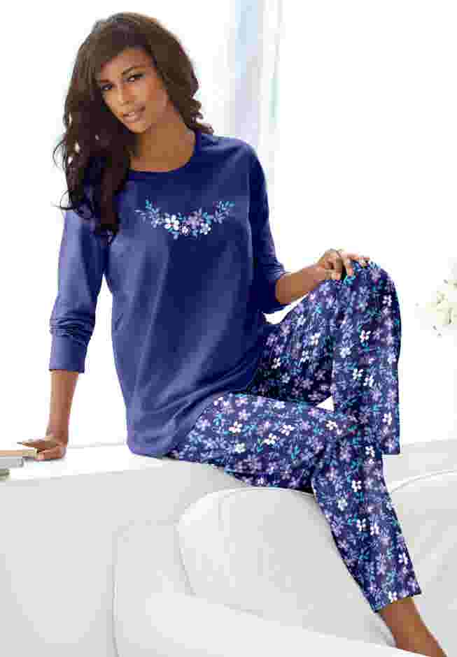 Long Sleeve Knit PJ Set image number 4