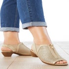 The Aurora Shootie  image number null