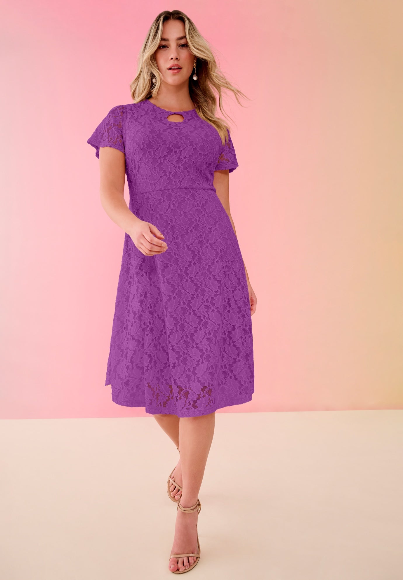 Keyhole Lace Dress image number 0