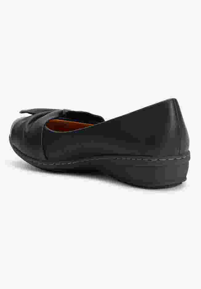 The Pamela Slip On Flat image number 1