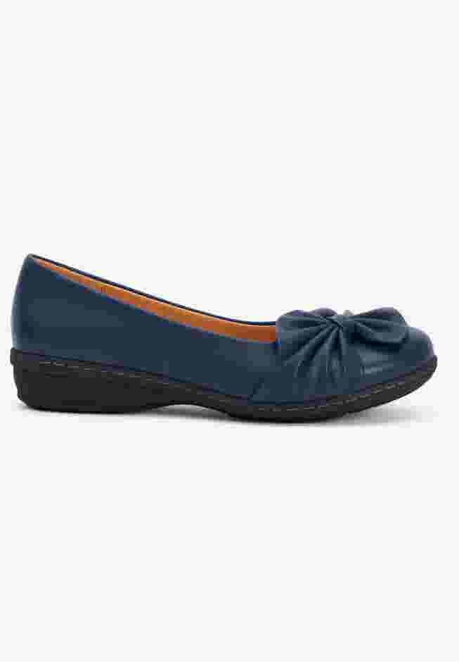 The Pamela Slip On Flat image number 3