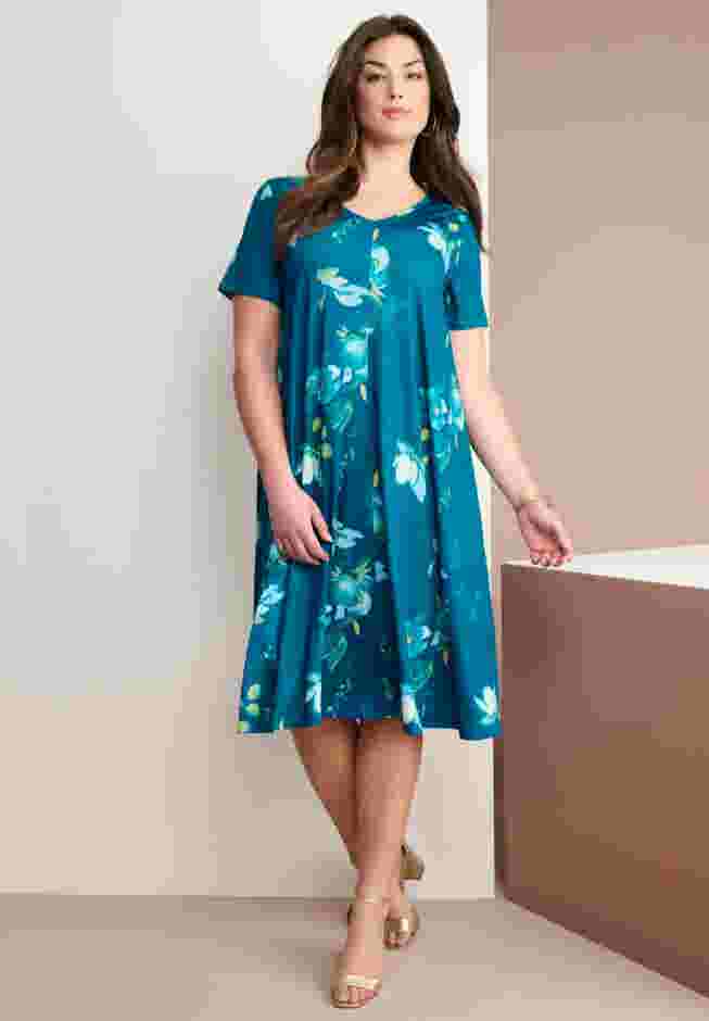 UltraSmooth™ Plus Size V-Neck Swing Dress image number 4