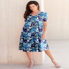 Plus Size Short Sleeve Sleeve Swing Dress image number null
