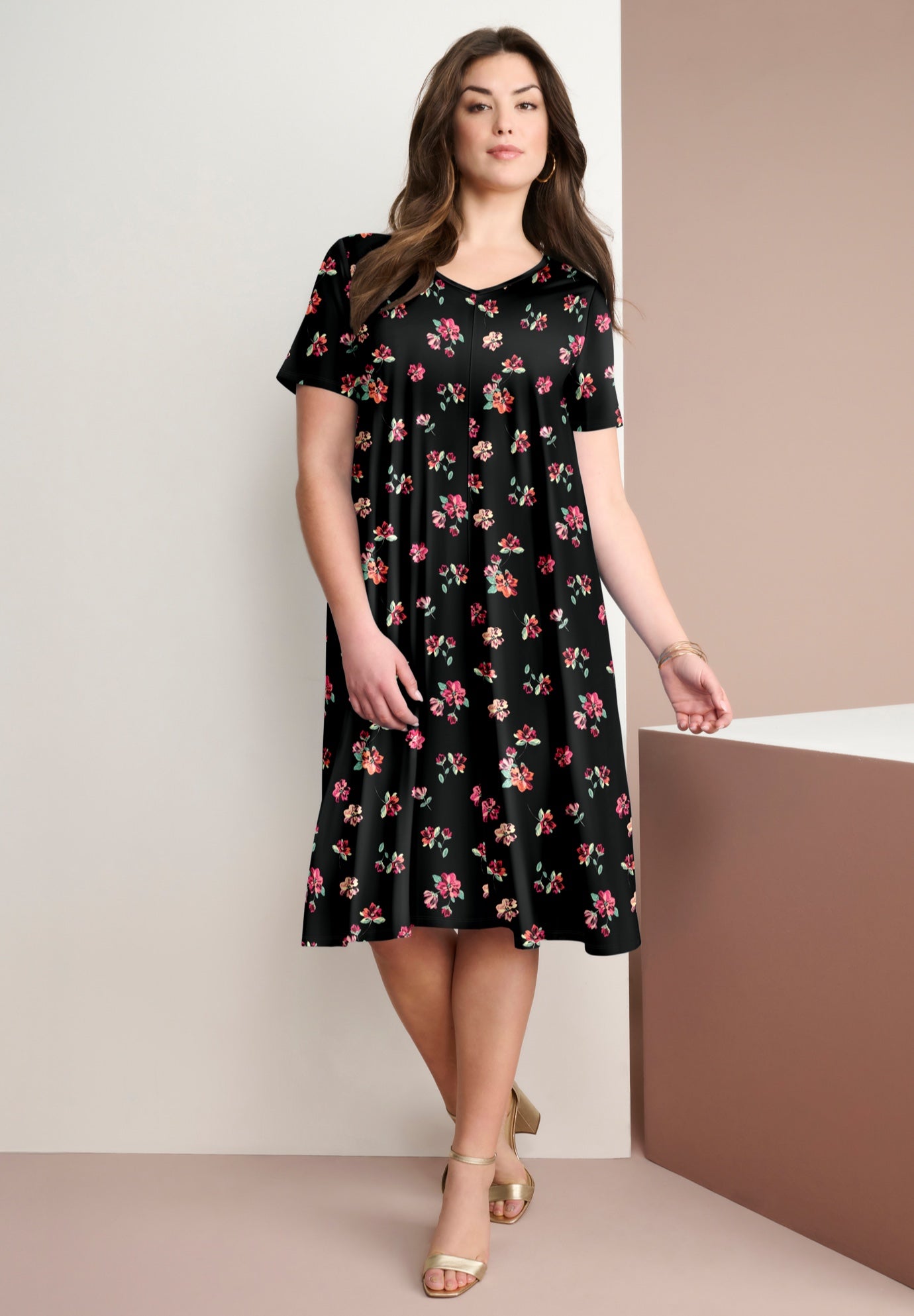 Plus Size Short Sleeve Sleeve Swing Dress image number 0