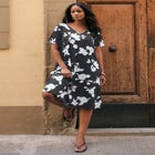 Plus Size Short Sleeve Sleeve Swing Dress image number null