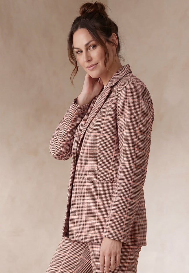 Bi-Stretch Shaped Blazer image number 1