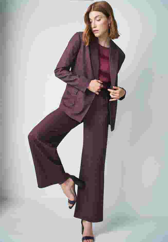 Bi-Stretch Shaped Blazer image number 0