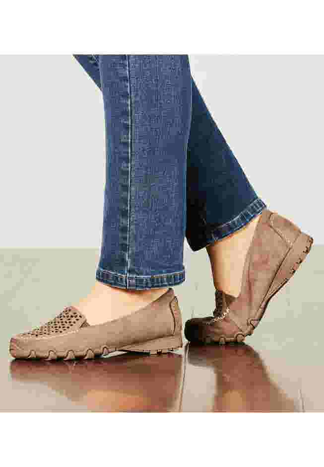 The Pax Slip On Flat image number 5