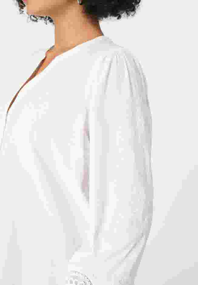 Lace-Trim Blouse image number 4