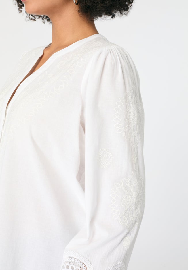 Lace-Trim Blouse image number 4