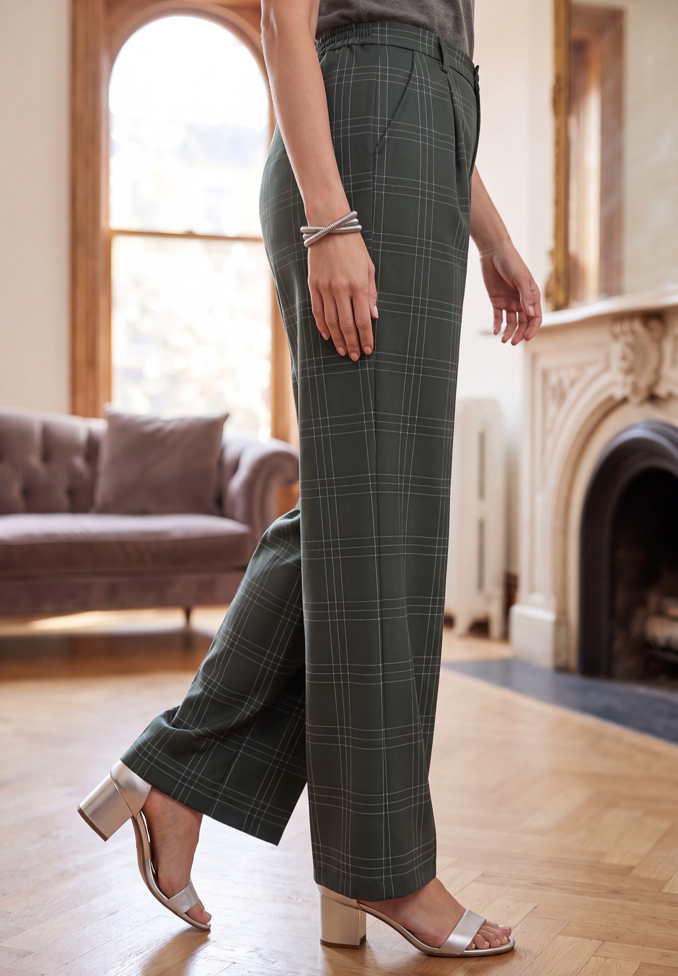 Bi-Stretch Wide Leg Pant image number 2