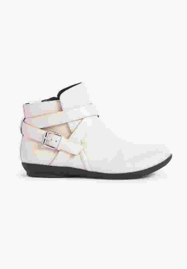 The Bronte Bootie image number 3