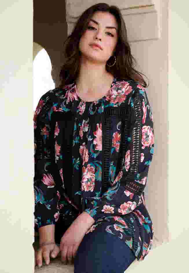 Lace-Trim Blouson-Sleeve Top image number 5
