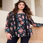 Lace-Trim Blouson-Sleeve Top image number null