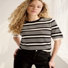 Short Sleeve Fine Knit Pullover image number null