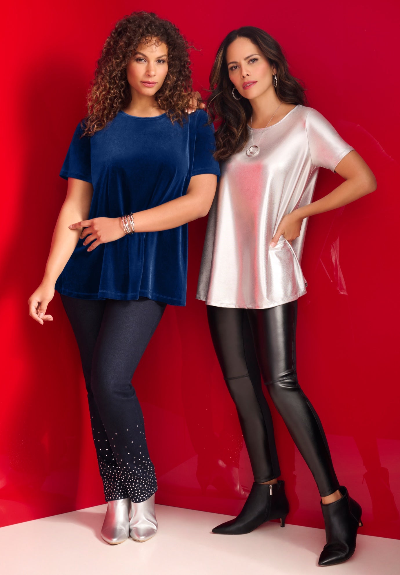 Velour Swing Tee image number 4