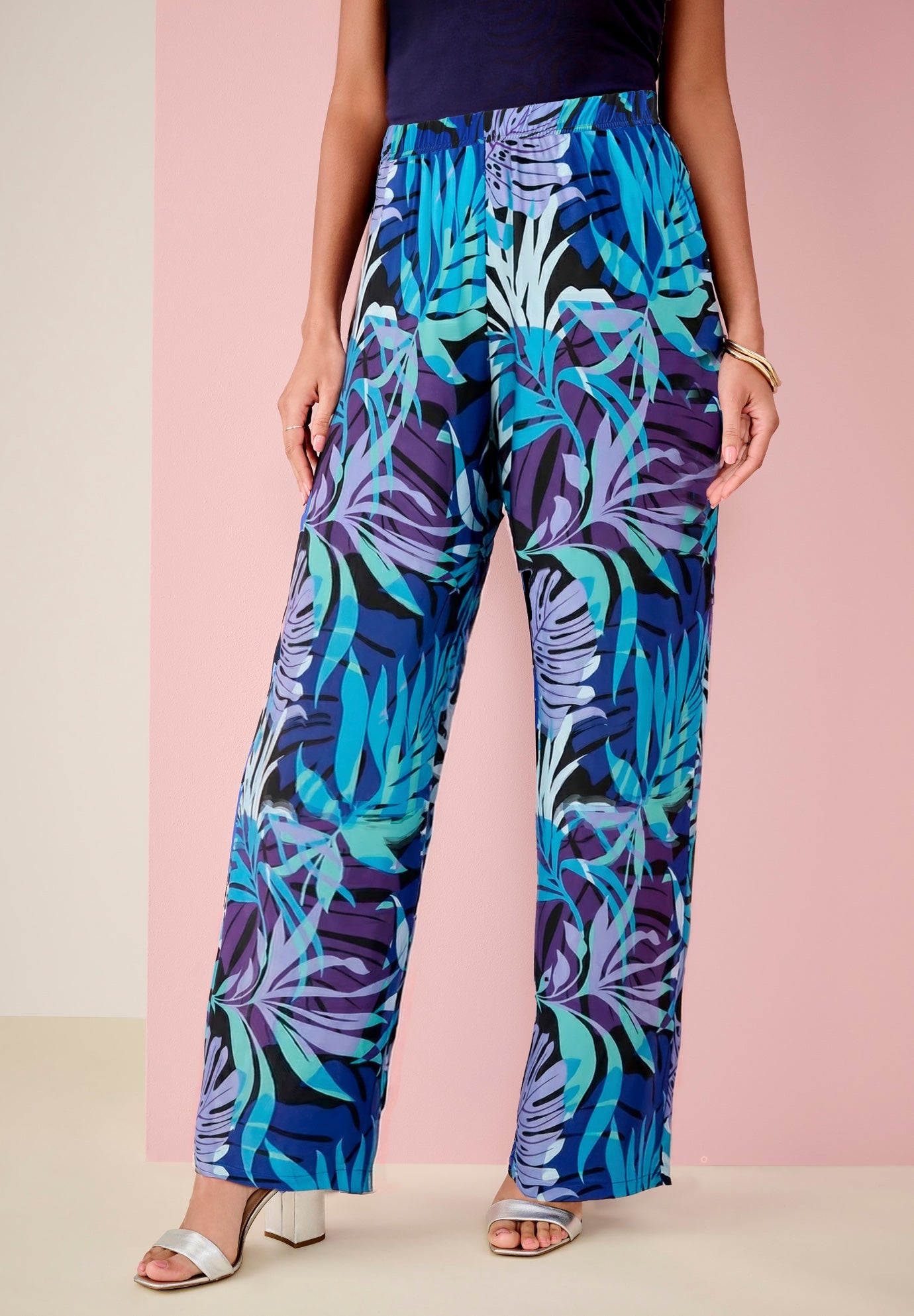 Ultrasmooth&reg; Fabric Wide-Leg Pant image number 0