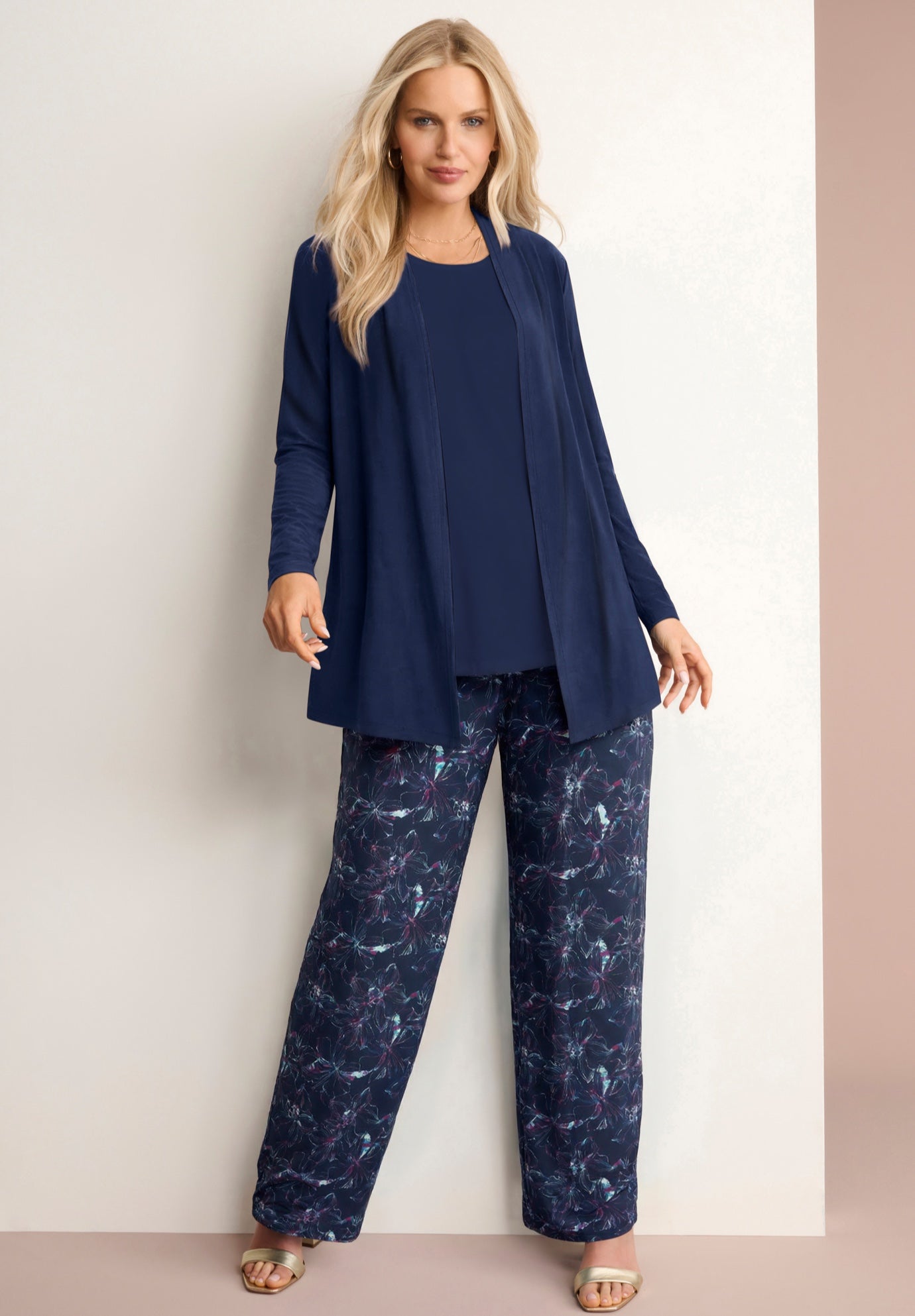 Ultrasmooth&reg; Fabric Wide-Leg Pant image number 0