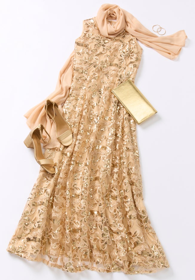 Plus-Size Allover Lace Embellished Shawl Gown image number 4