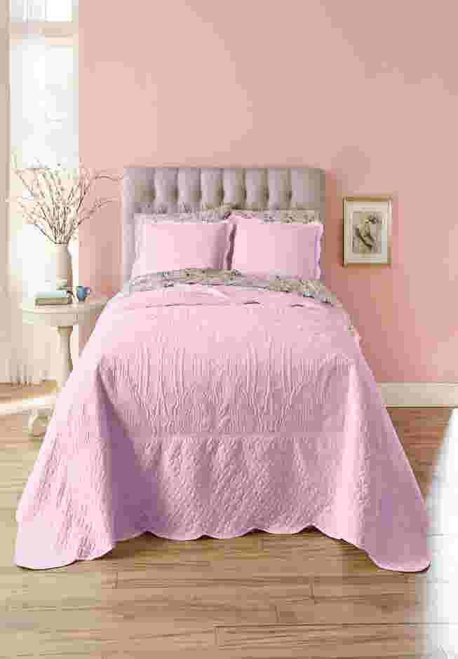 Lily Damask Bedspread image number 0