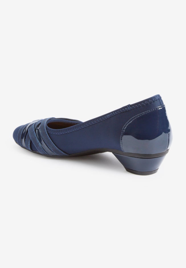 The Quinlan Slip On Pump image number 1