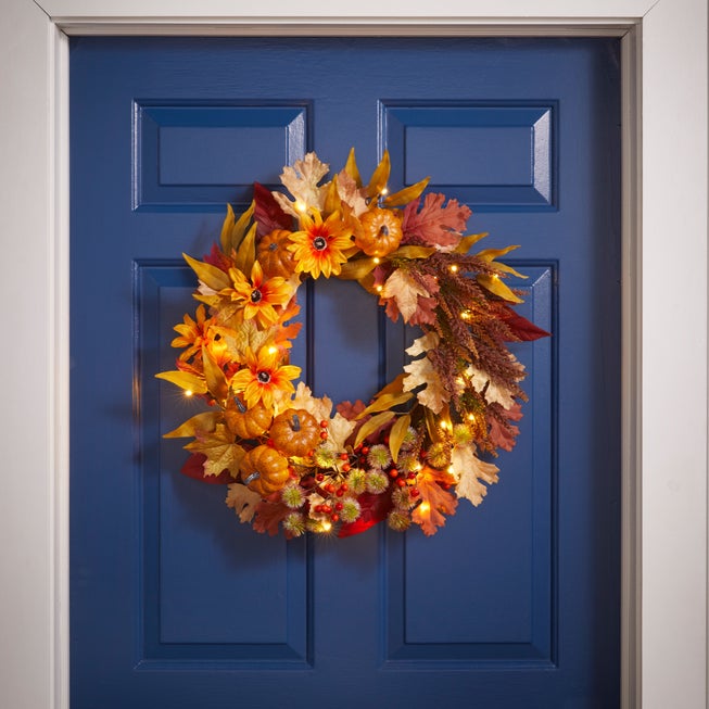 24" Pre-Lit Harvest Daisy Wreath image number 1