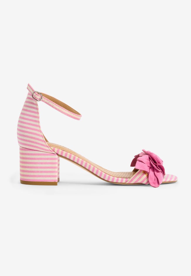 The Ona Sandal image number 3