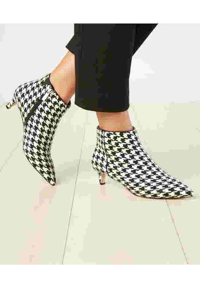 The Meredith Bootie image number 6