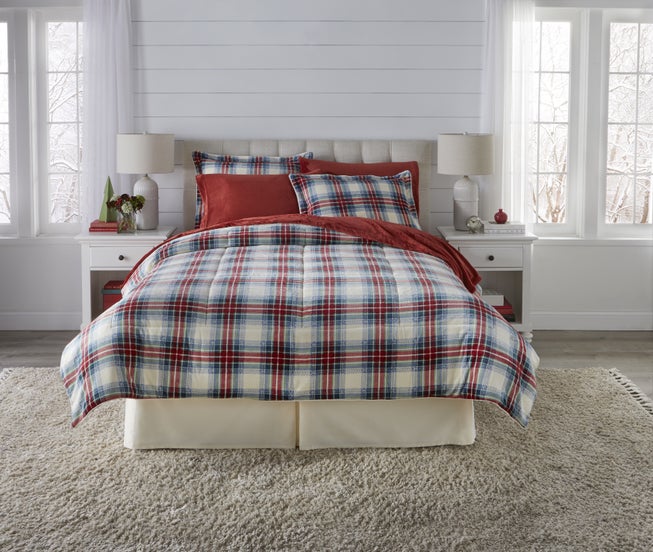 BH Studio Microfleece Comforter image number 2